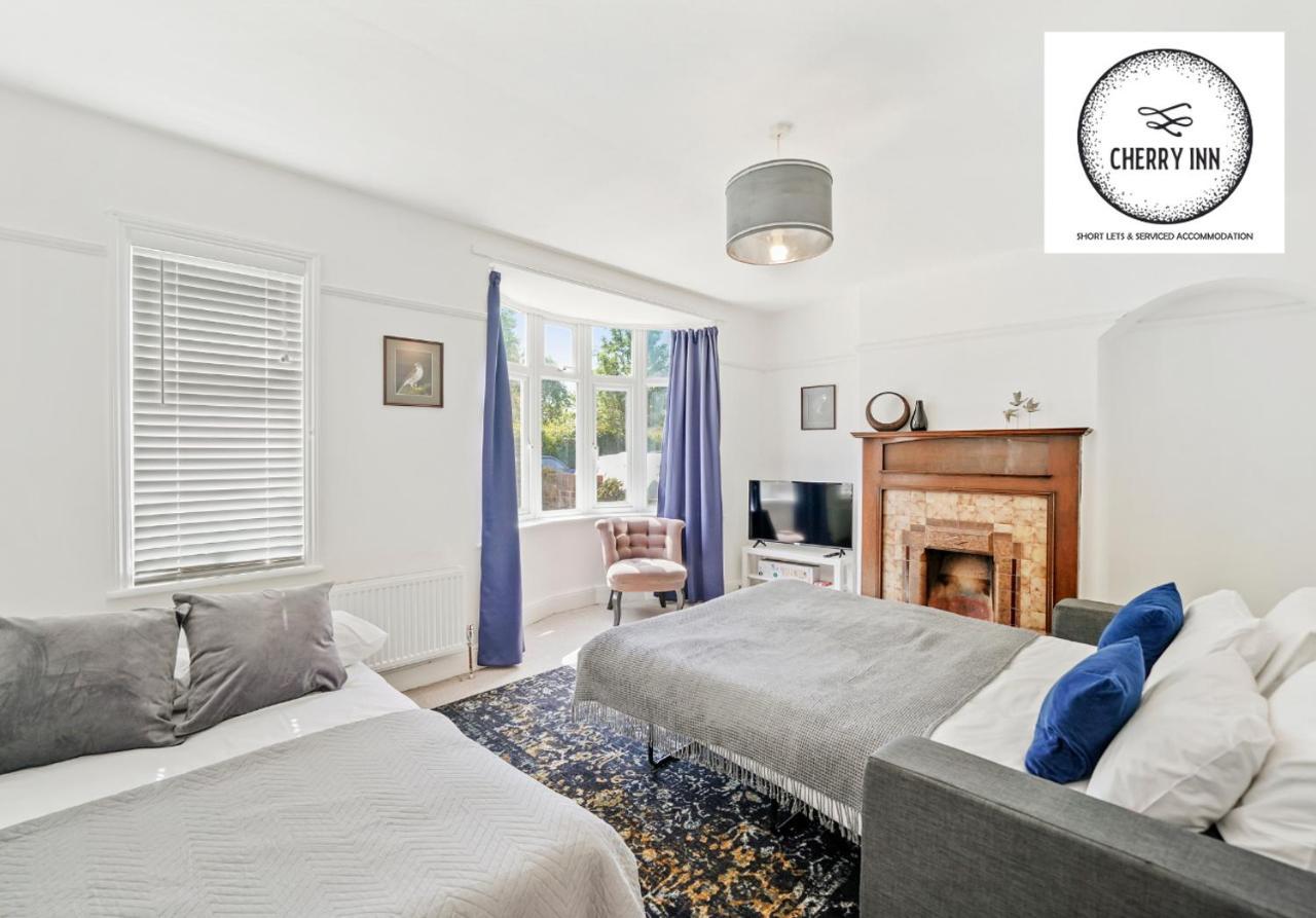 3 Bedroom House With Parking & Garden By Cherry Short Lets & Serviced * Cambridge (Cambridgeshire)
