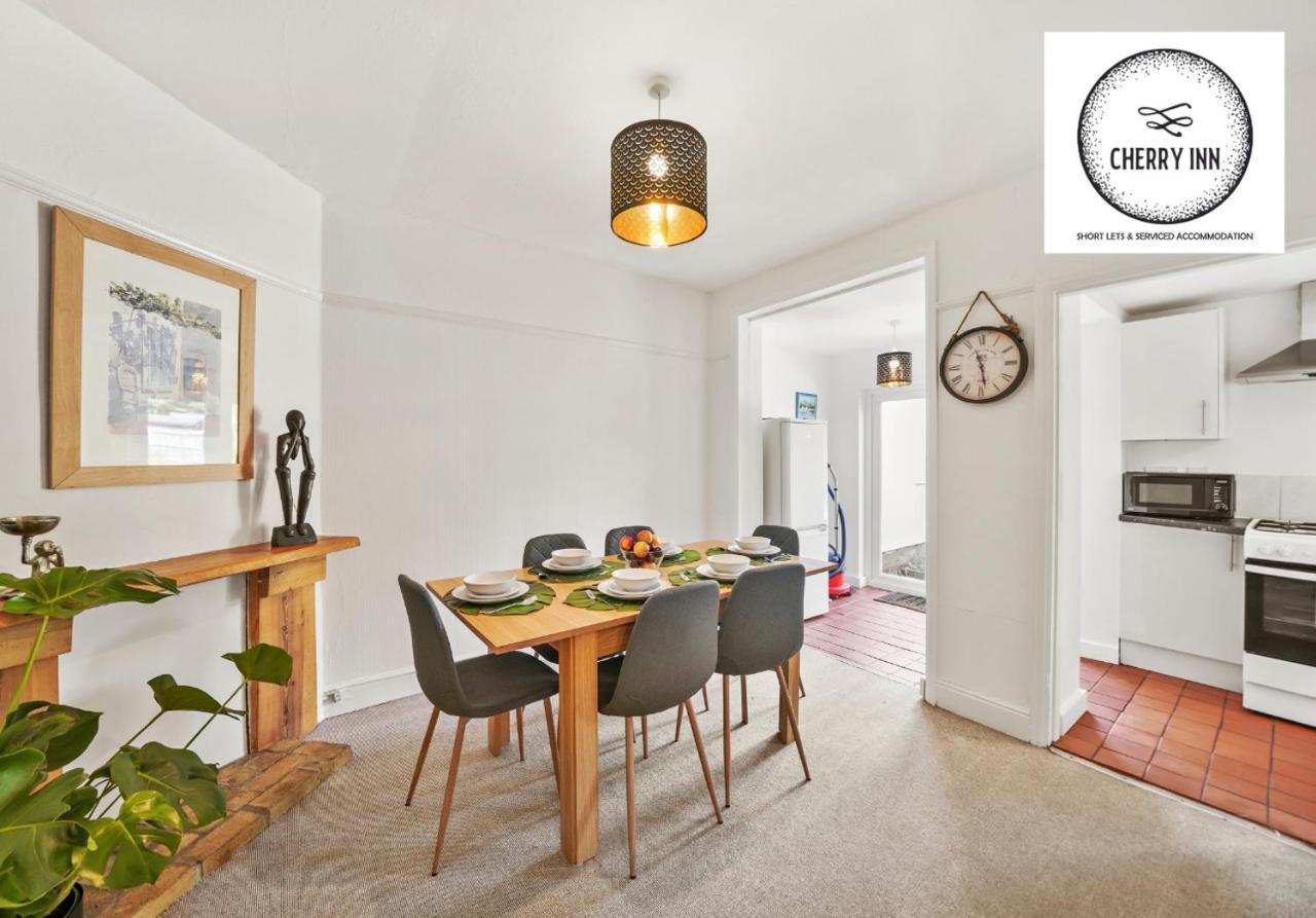 Apartemen 3 Bedroom House With Parking & Garden By Cherry Short Lets & Serviced Cambridge (Cambridgeshire)
